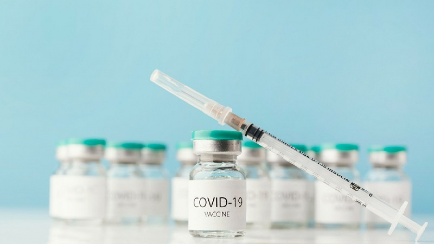 Governo libera a vacina contra Covid-19 na rede privada